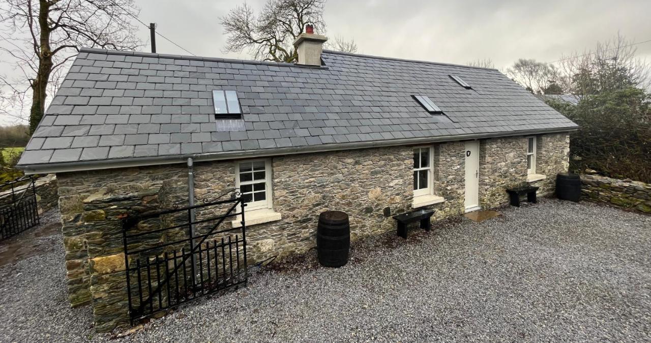 Newly Renovated Stone Cottage Located 2.5 Miles From Killarney Town Teernaboul Exterior photo