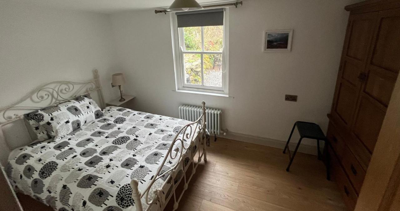 Newly Renovated Stone Cottage Located 2.5 Miles From Killarney Town Teernaboul Exterior photo