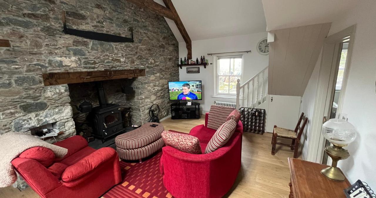 Newly Renovated Stone Cottage Located 2.5 Miles From Killarney Town Teernaboul Exterior photo