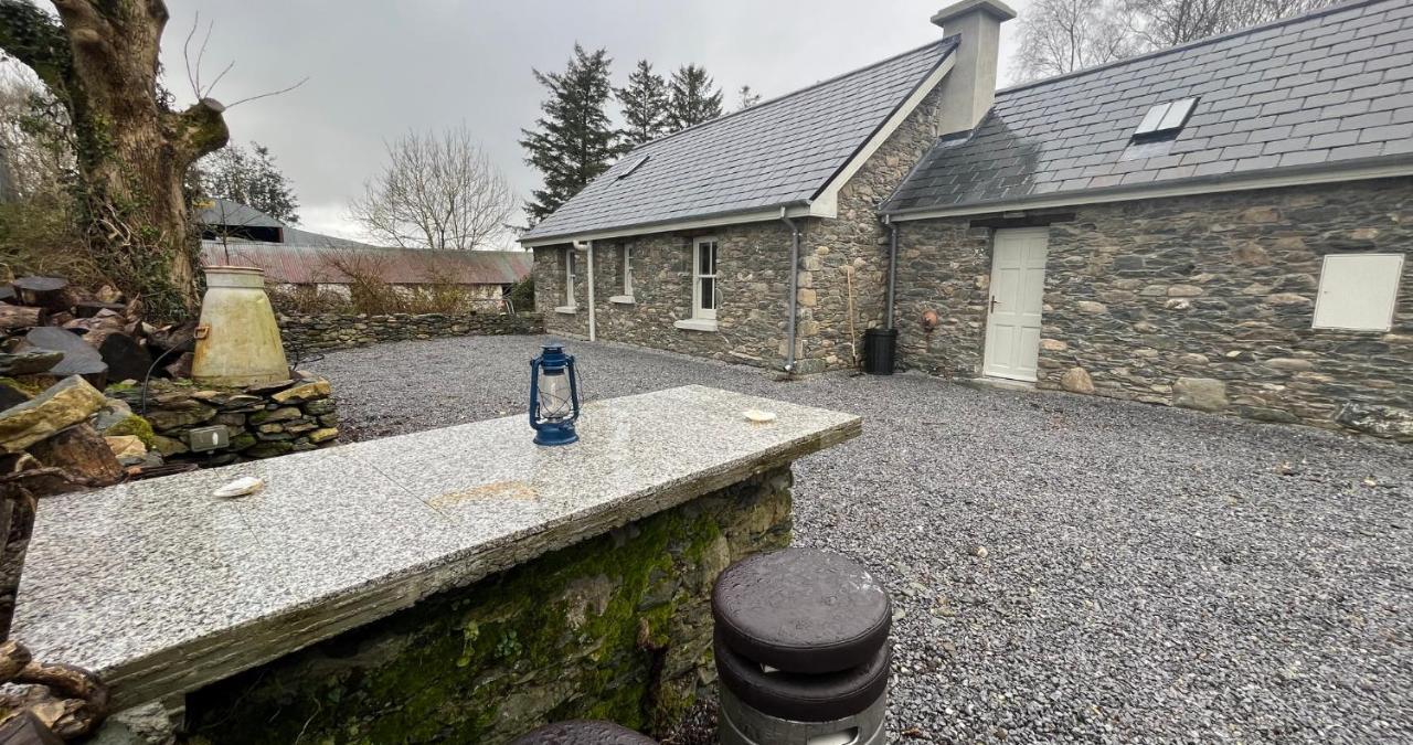 Newly Renovated Stone Cottage Located 2.5 Miles From Killarney Town Teernaboul Exterior photo